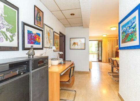 Punat, 5 apartmanos ikerház a tenger közvetlen közelében!