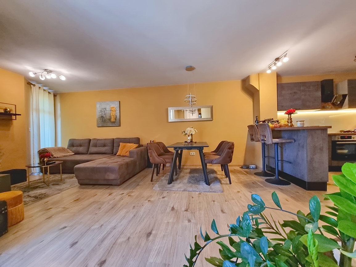 Malinska, bútorozott kétszobás apartman nagyszerű helyen!