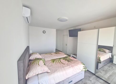 Crikvenica, öt apartmanos családi ház a tenger közelében!