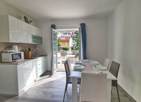 Crikvenica, öt apartmanos családi ház a tenger közelében!