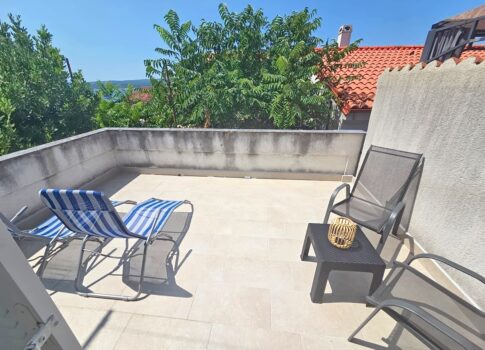 Crikvenica, egy hálószobás földszinti apartman a tenger közelében!