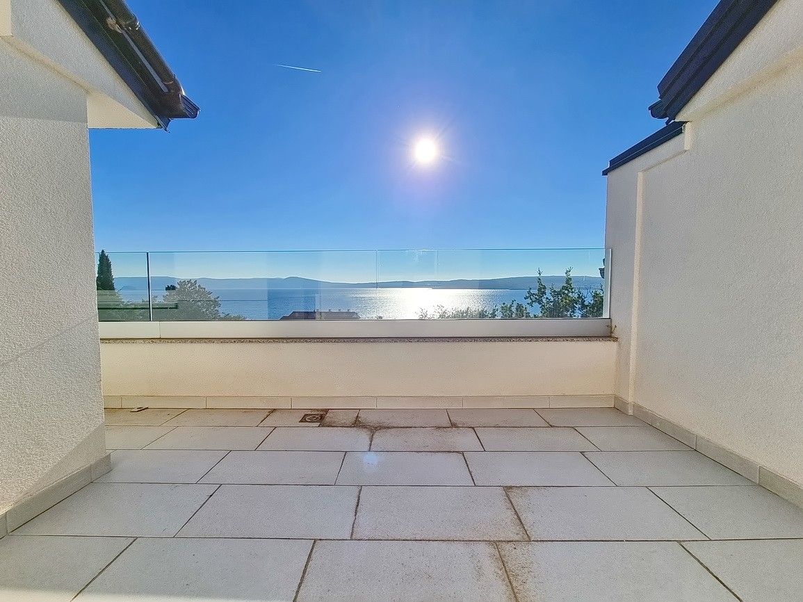 Crikvenica, kétszobás apartman egy új épületben a tenger közelében!