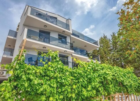 Crikvenica, nyolc lakóegységgel rendelkező villa nagyszerű helyen!